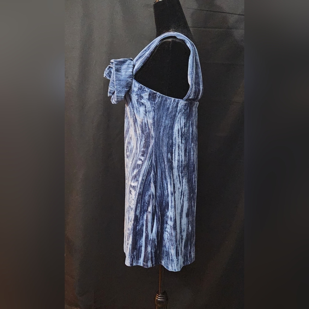 Urban Outfitters Dahlia Rosette Velvet Mini Dress - Picture 9 of 16